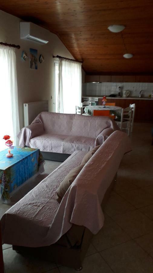 הוילה לימנריה House Dilena Tsimtsiri מראה חיצוני תמונה